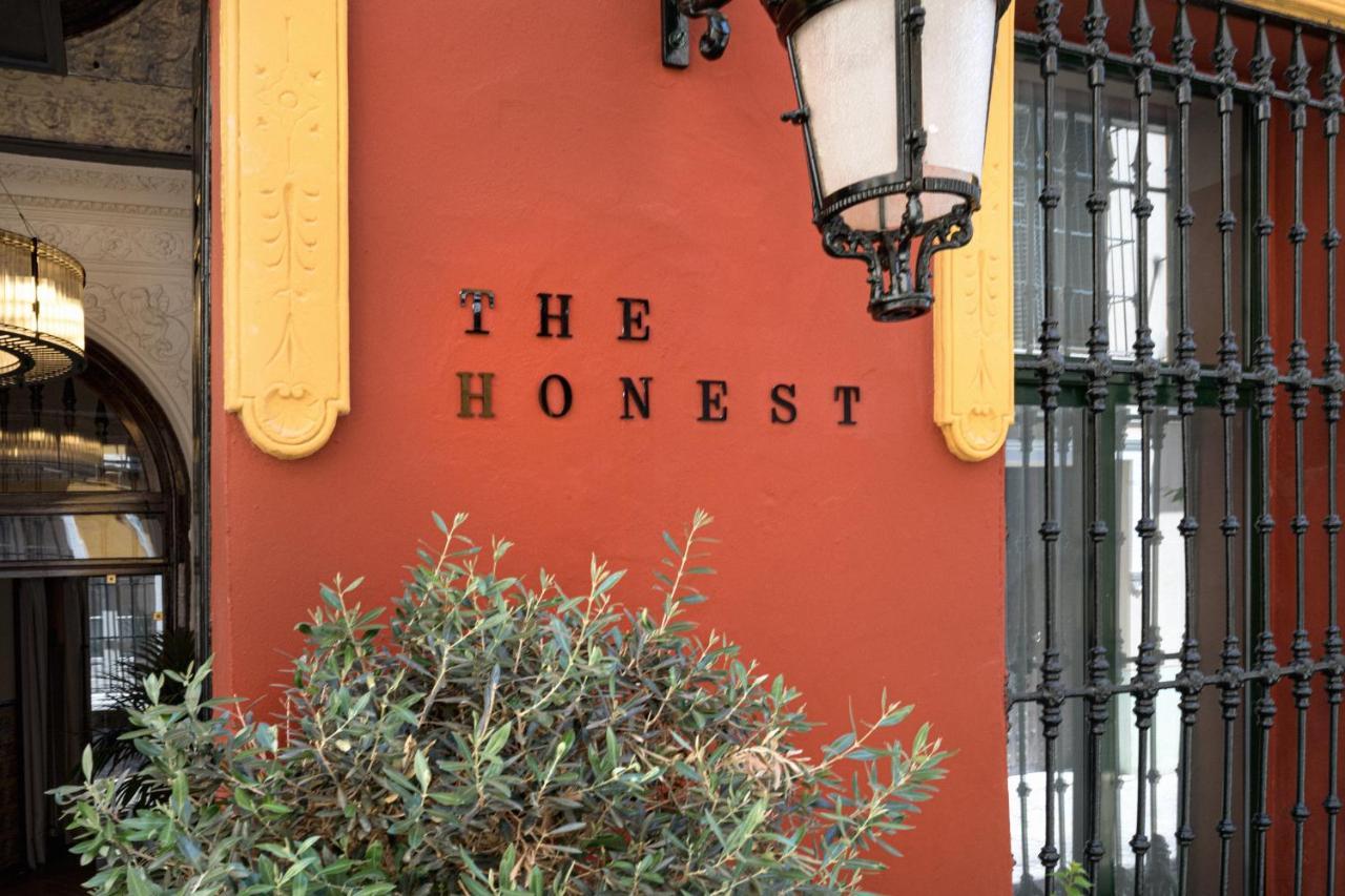 The Honest Hotel & Apartments セビリア エクステリア 写真