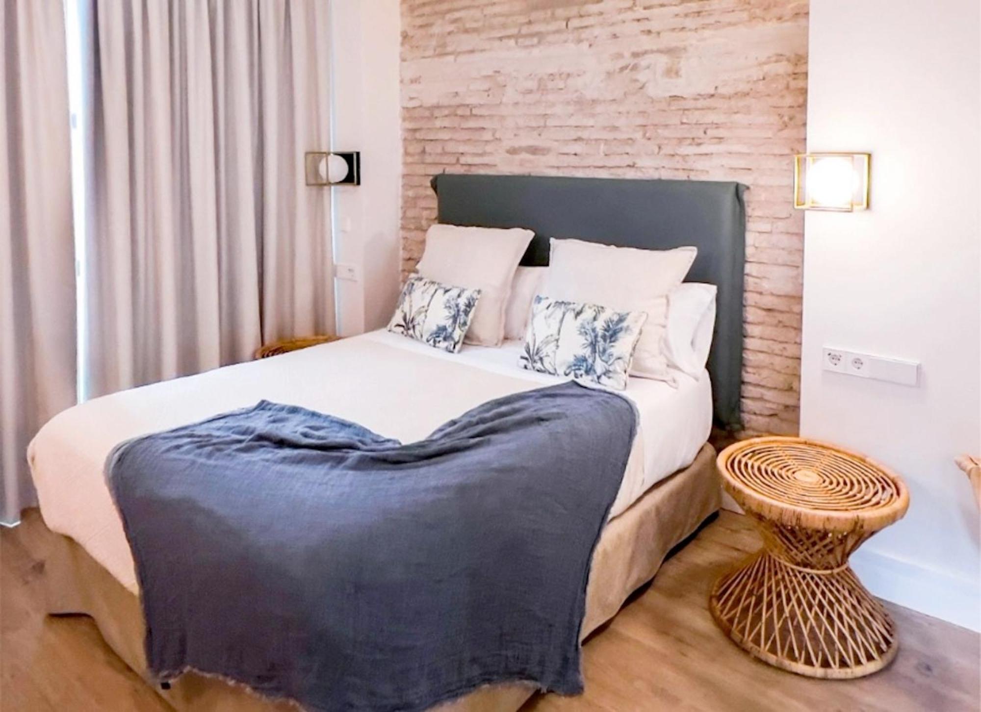 The Honest Hotel & Apartments セビリア エクステリア 写真