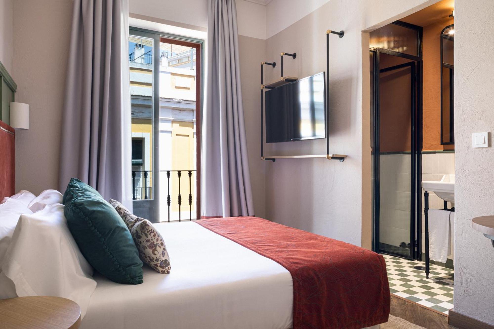 The Honest Hotel & Apartments セビリア エクステリア 写真