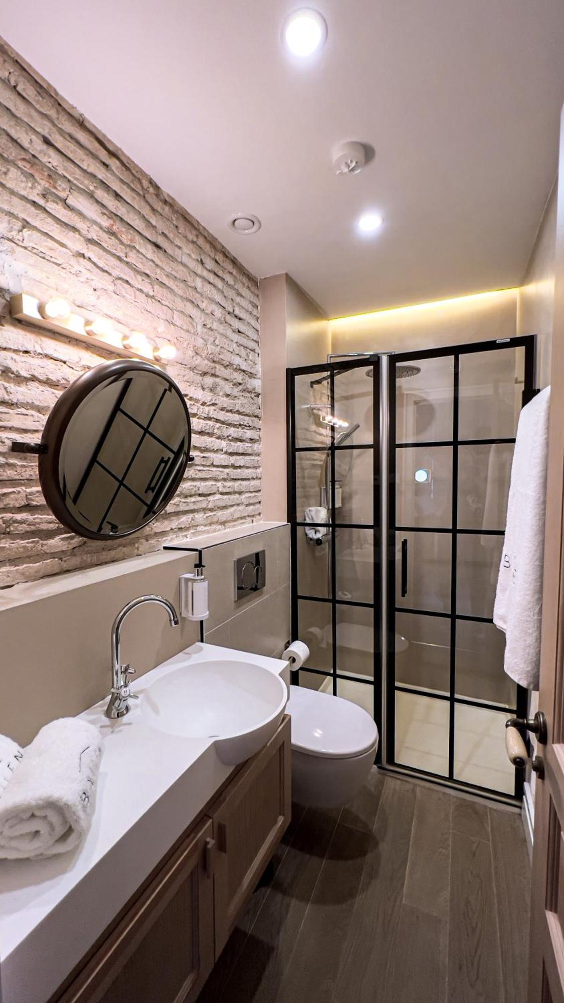 The Honest Hotel & Apartments セビリア エクステリア 写真